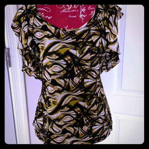 Ruffle Top - Picture 1 of 5